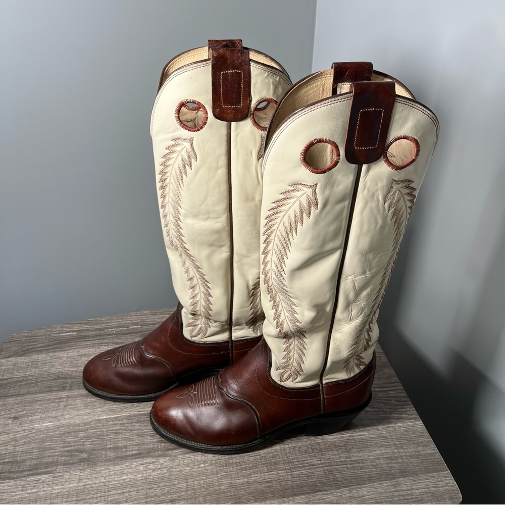 Olathe Boot Company White and Brown Men’s Boots Size 9 1/2 D